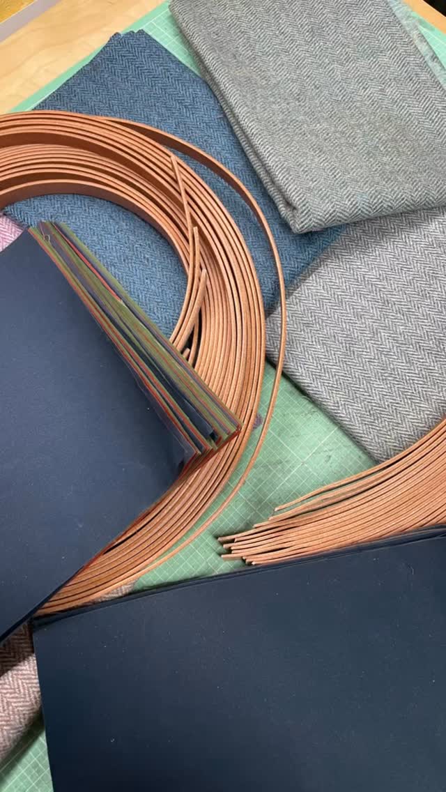 Es geht in großen Schritten auf Weihnachten zu. 
Vom 7.-9.11. steht bei mir der Martinsmarkt im Kloster Cismar auf dem Plan.  Ich hab noch einiges zu tun, aber … ich bin dran!!!  #handwerk #individuell #geschenkideen #shopsmall #smallbusiness #smallbusinessowner #smallbusinessowner #handcrafted #tweed #handtasche#geschenkefürweihnachten